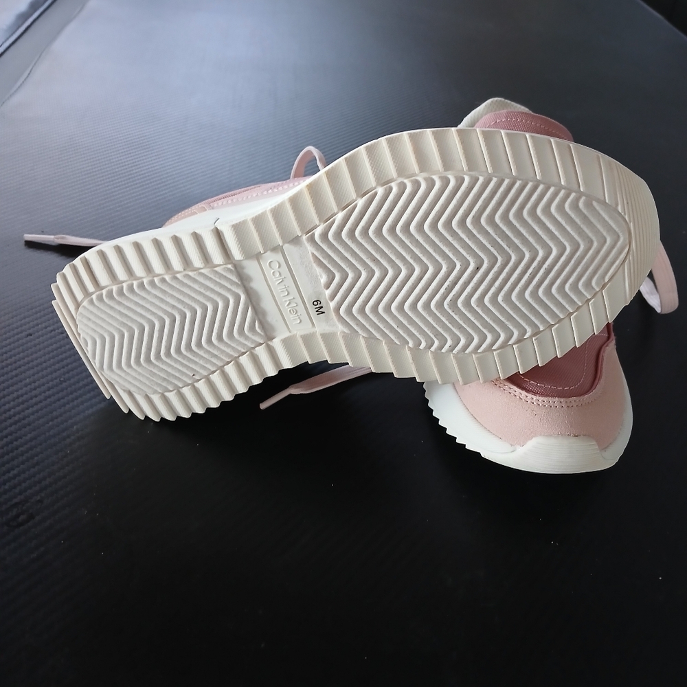 NWOB, Calvin Klein,  size 6, womens pink - Picture 3 of 4
